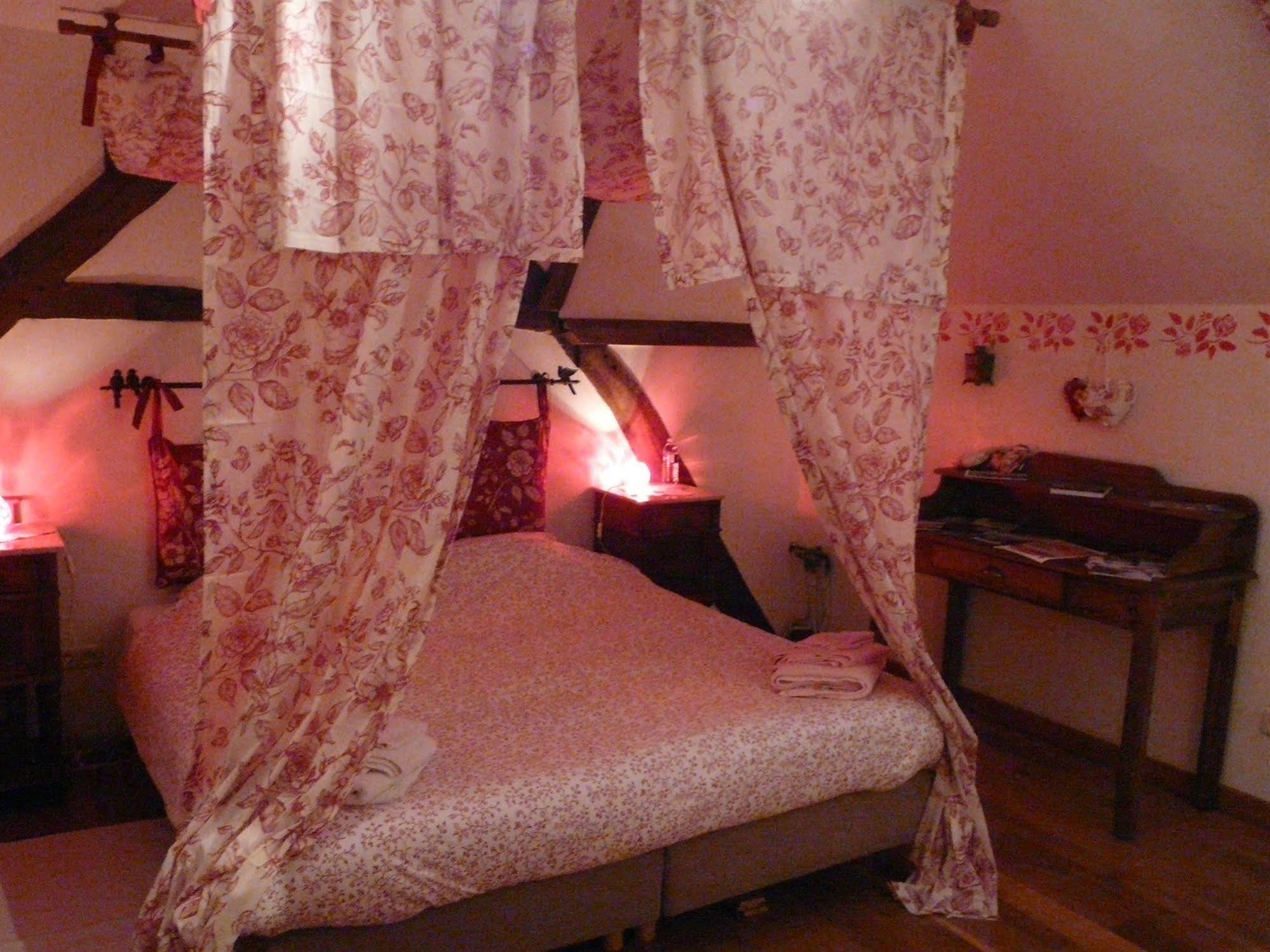 B&B Aux Gaietes De La Sabotiere Seloignes Екстер'єр фото